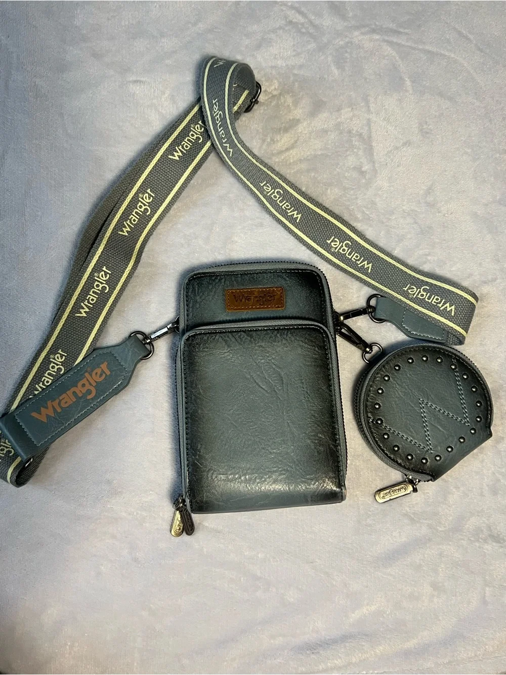 Wrangler Blue/Gray Crossbody CellPhone Purse Detachable Coin Case